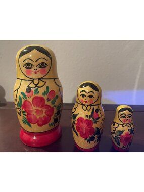 Matryoshka-3 Dolls Set -USSR (Soviet) -Nesting Vintage  -Made In USSR -60-70s